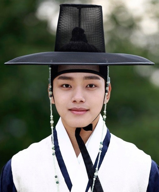 이명철.jpg
