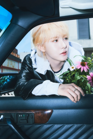 황런쥔.webp