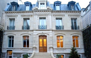 Paris Mansion of Emperor UiJong.png