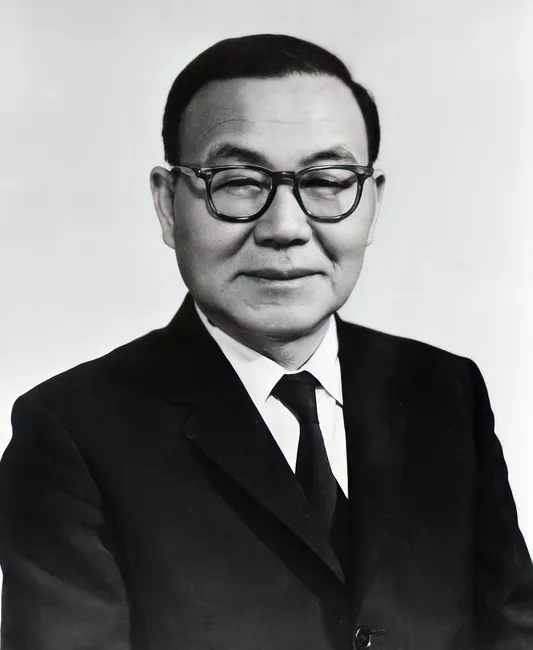 윤보선 사진.webp