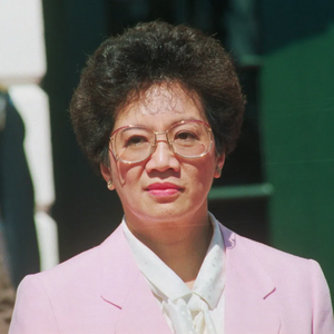 코라손 아키노.webp