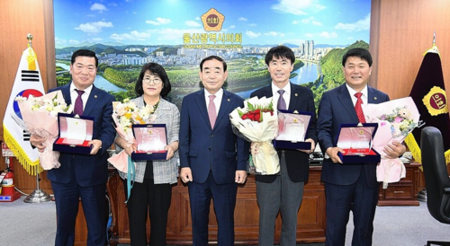 익스테딕 이장걸 대통령 취임식.PNG