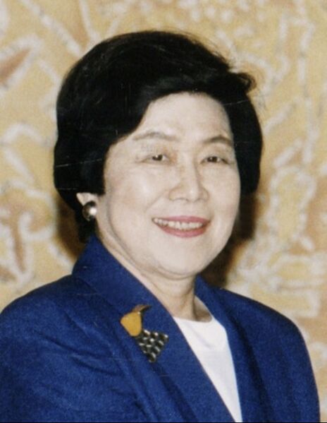 파일:익스테딕 몰락가족 프로필.jpg
