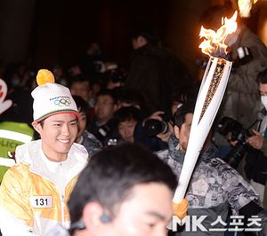 권승현 성화봉송.jpg