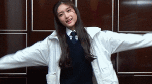 한겨울 취임.gif