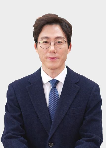파일:오태양.jpg