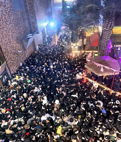 파일:32 테러.jpg