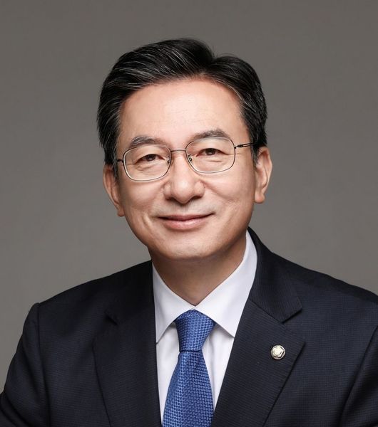 파일:605f7c0aabd2a3c36bade66f6518dd203a11c85bdee1f58e10e63ac49bcc253c50c26f9118012d624b301676fa7840ddb2db390621a6107ba84493dce0e9a3ba566c0980d6a57e500b0162c0710dce54263443d477b83feee5b697f1b953c86c.jpg