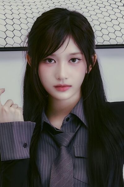 파일:이서 프로필.jpg