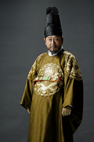 명조황룡포2.png
