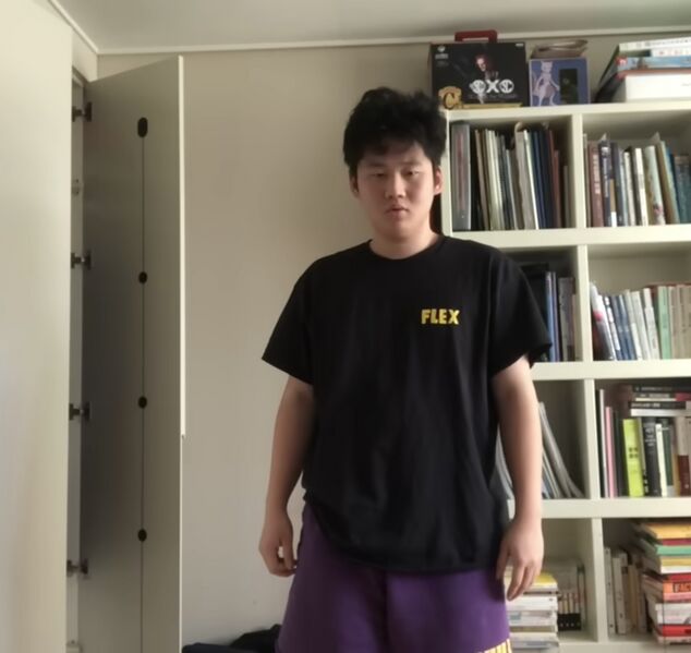 파일:유정란 프로필.jpg