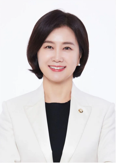 익스테딕 제18대 대통령 공식 초상화.PNG