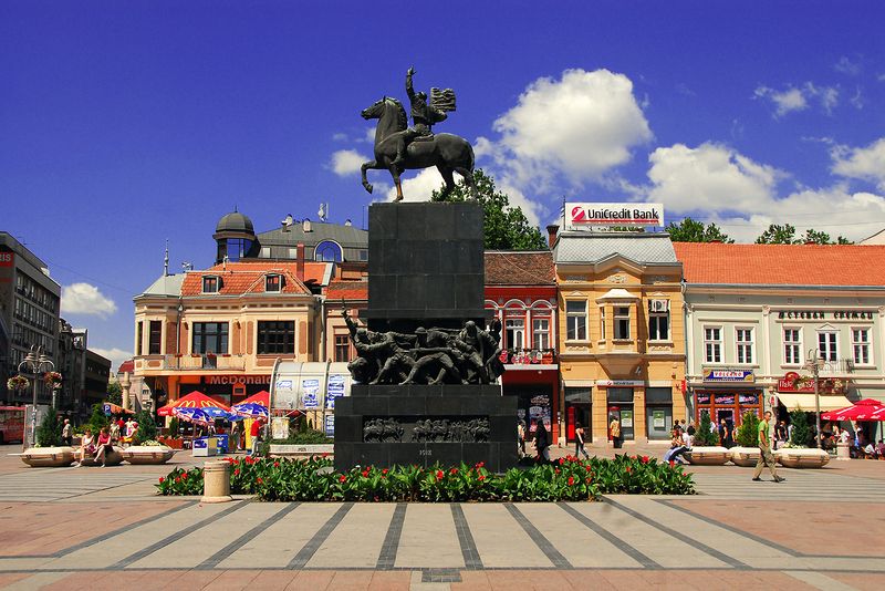 파일:Trg-kralja-Milana-Nis.jpg