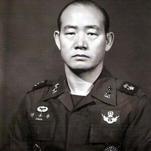 먼두환.jpg